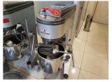 Pastane Mikseri / 220 V Hz kontroll 60 lt Mikser  